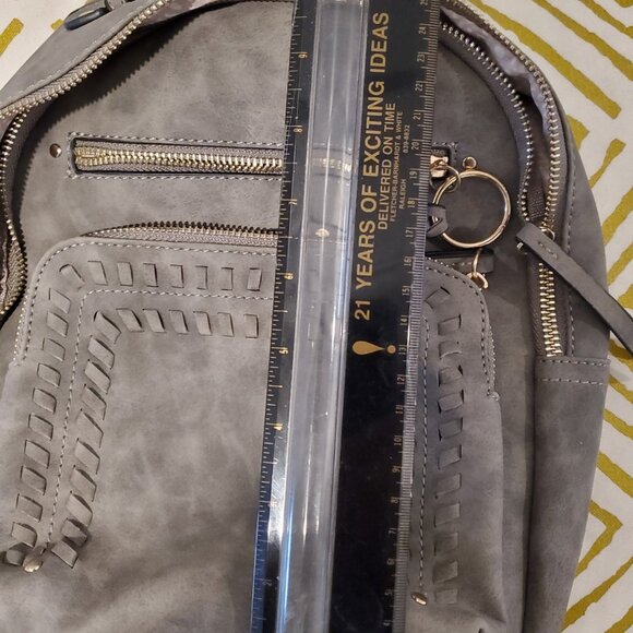 Backpack - Picture 11 of 12